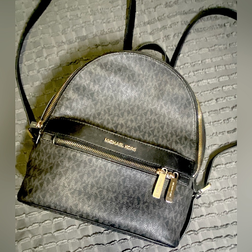 Black Michael Kors logo backpack 100% AUTHENTIC